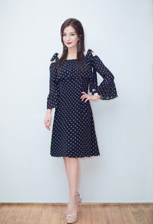 Wei Zhao feet photo 9