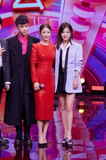 Wei Zhao feet photo 2