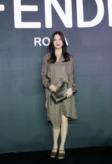 Wei Zhao feet photo 15
