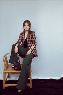 Wei Zhao feet photo 9