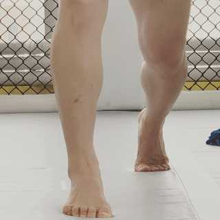 Weili Zhang feet photo 13