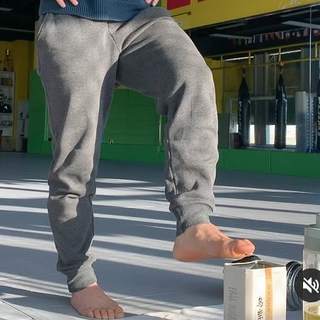 Weili Zhang feet photo 9