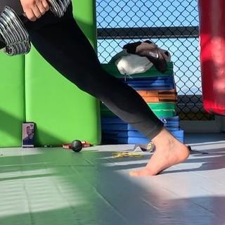 Weili Zhang feet photo 6
