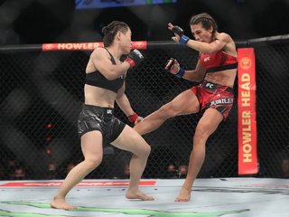 Weili Zhang feet photo 4