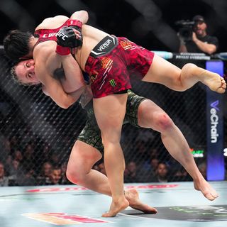 Weili Zhang feet photo 1