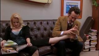 Wendi McLendon-Covey feet photo thumbnail