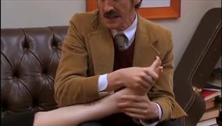 Wendi McLendon-Covey feet photo thumbnail
