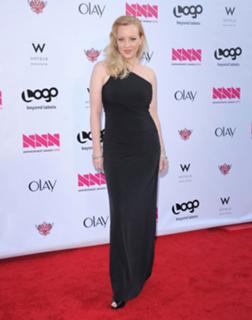 Wendi McLendon-Covey feet photo thumbnail