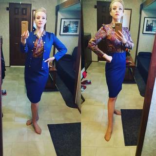 Wendi McLendon-Covey feet photo thumbnail