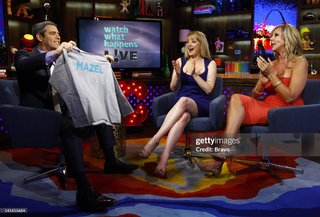 Wendi McLendon-Covey feet photo thumbnail
