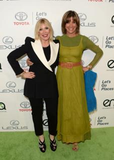 Wendie Malick feet photo thumbnail