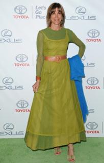 Wendie Malick feet photo thumbnail