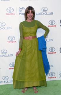 Wendie Malick feet photo thumbnail