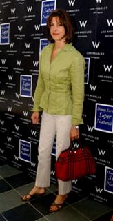 Wendie Malick feet photo 2