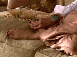 Wendie Malick feet photo thumbnail
