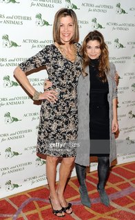 Wendie Malick feet photo thumbnail