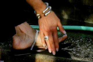 Wendie Malick feet photo thumbnail