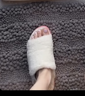Wendy González feet photo 4