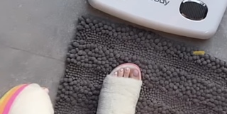 Wendy González feet photo 3
