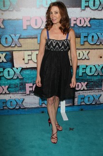 Wendy Makkena feet photo 8