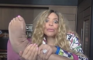 Wendy Williams feet photo thumbnail