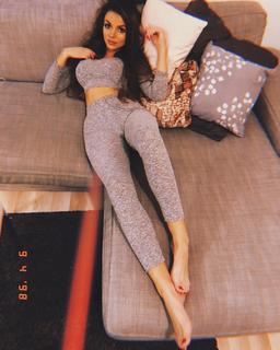 Weronika Heck feet photo 3