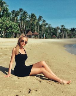 Weronika Heck feet photo 20