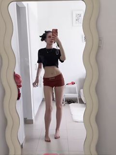 Weronika Heck feet photo 5