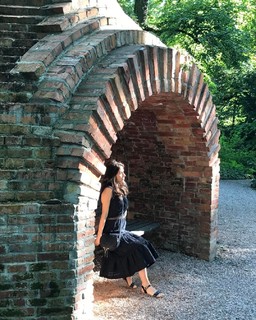 Weronika Rosati feet photo thumbnail