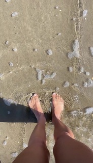 Weronika Rosati feet photo thumbnail
