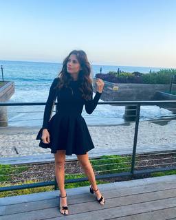 Weronika Rosati feet photo thumbnail