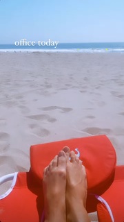 Weronika Rosati feet photo thumbnail