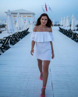 Weronika Sowa feet photo thumbnail