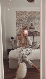 Weronika Sowa feet photo thumbnail