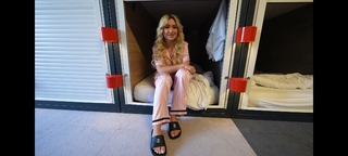 Weronika Sowa feet photo thumbnail