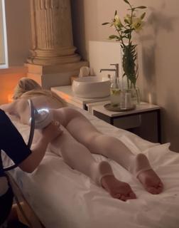 Weronika Sowa feet photo thumbnail