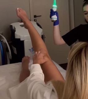 Weronika Sowa feet photo thumbnail