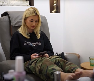 Weronika Sowa feet photo thumbnail