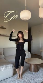 Weronika Sowa feet photo thumbnail