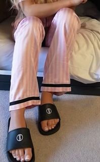 Weronika Sowa feet photo 8