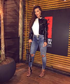 Whendy Tavares feet photo thumbnail