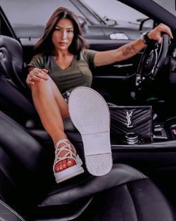 Whendy Tavares feet photo thumbnail