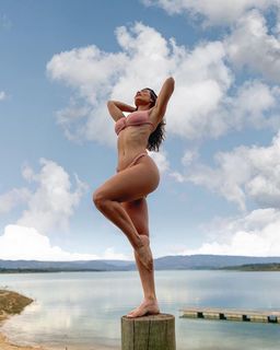 Whendy Tavares feet photo thumbnail