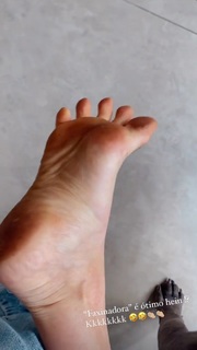 Whendy Tavares feet photo thumbnail