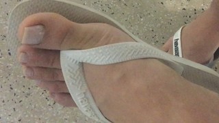 Whendy Tavares feet photo thumbnail