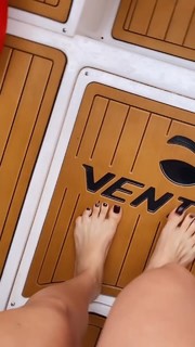 Whendy Tavares feet photo thumbnail