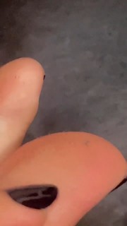 Whendy Tavares feet photo thumbnail