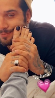 Whendy Tavares feet photo thumbnail