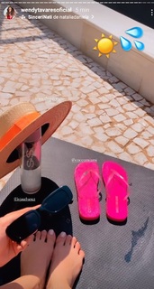 Whendy Tavares feet photo thumbnail