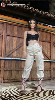 Whendy Tavares feet photo thumbnail